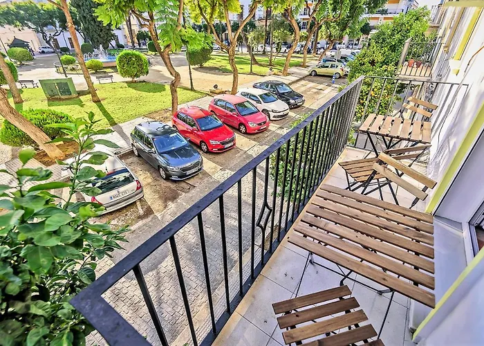 Plaza Polvorista 4-Bedroom Apartment W Balcony